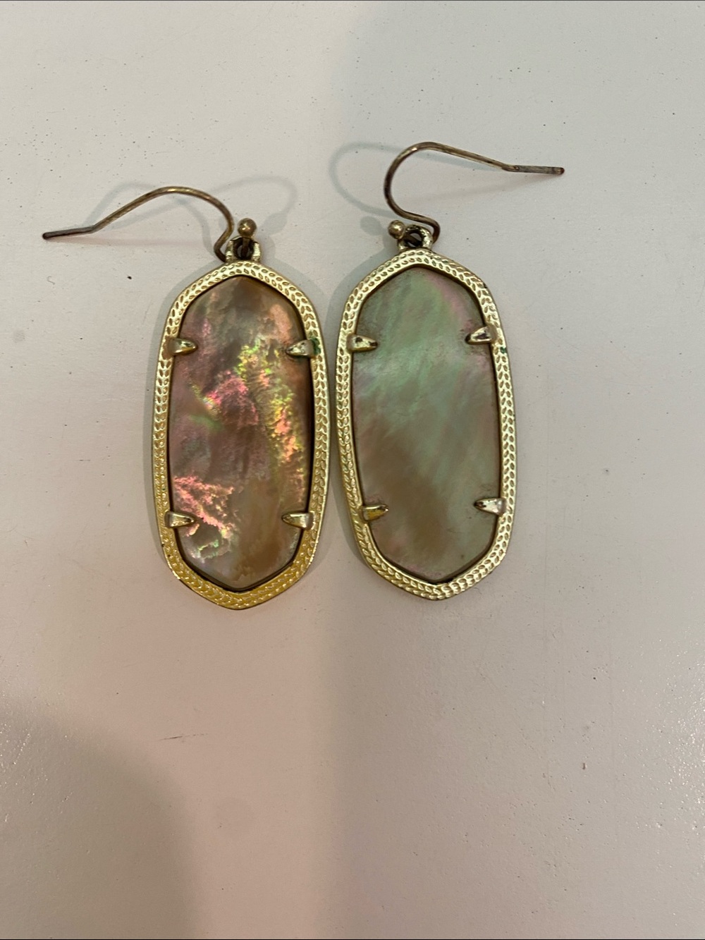 Kendra Scott Gold-Tone Iridescent Dangle Earrings